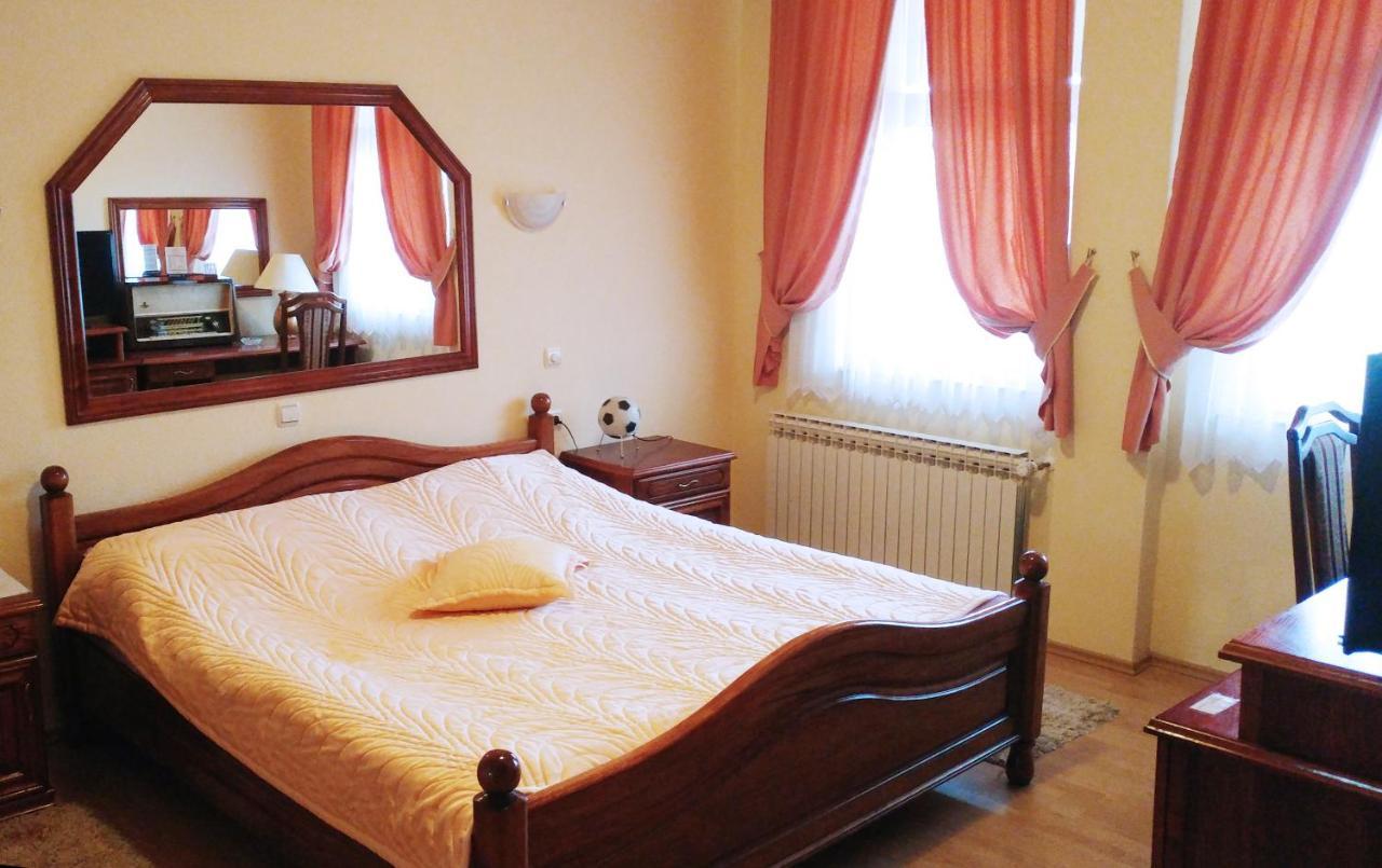 Hotel Derby Orašje Eksteriør bilde